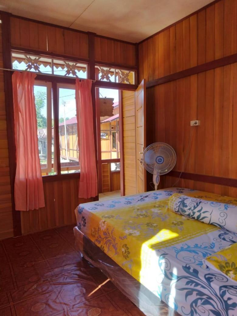 Bunaken Guesthouse Exterior photo